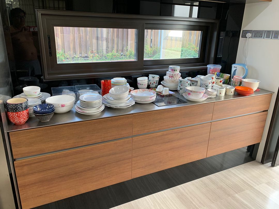Free Cockery More Than 40 Pieces Furniture Home Living Kitchenware Tableware Other Kitchenware Tableware On Carousell