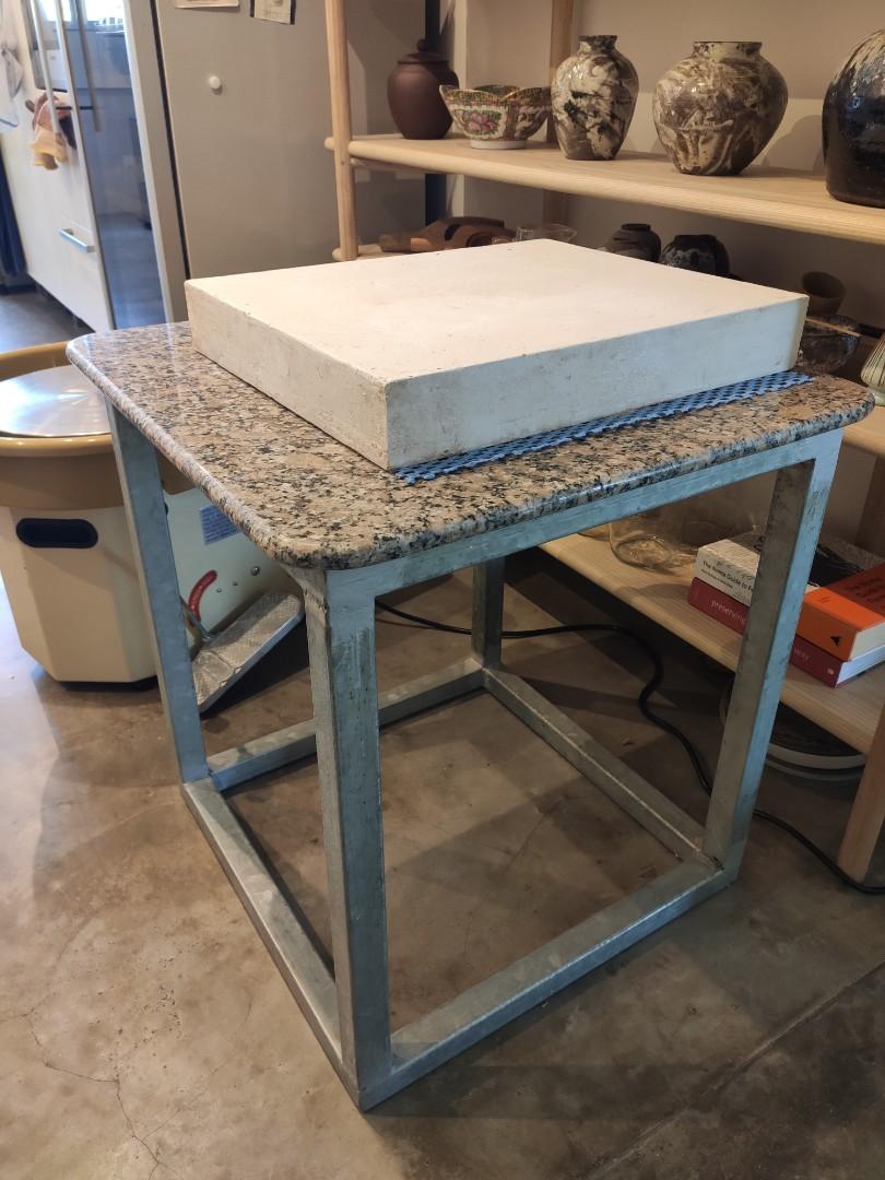 Frema PW1 Pottery wheel with wedging table + extras, Furniture & Home