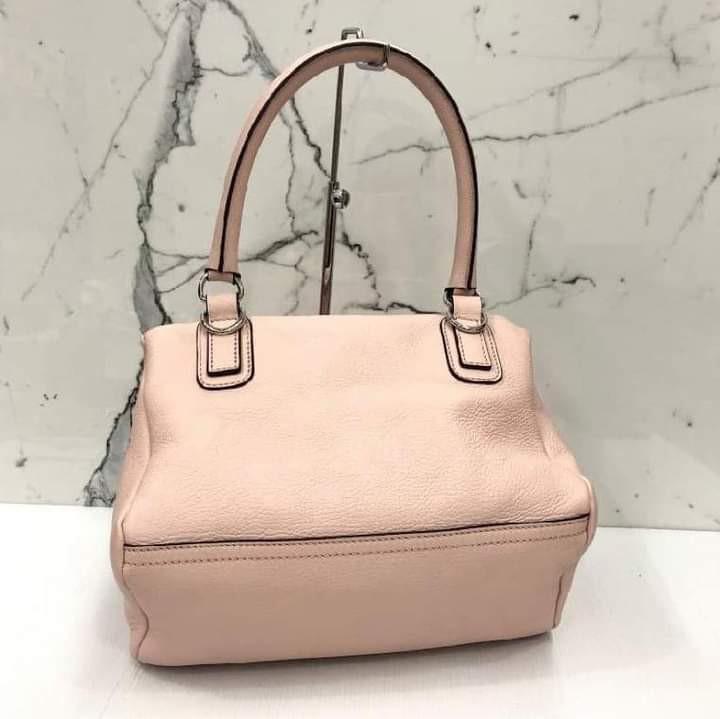Givenchy Pandora Small Baby Pink (Category: Luxury Bags & Wallets) located in Manila. Submitted by bagislifeshop (Listing ID 1082542347, Image 2). Description: Don't Miss this Deal 💋 100% Authentic Givenchy Pandora Small Baby Pink Condition: 9/10 Comes with Dustbag, Tags, Receipt and Strap Disclaimer: All Products, Names, Brands, and Logos are owned by their respective brand owners. We are not affiliated with the Brand featured in this post..