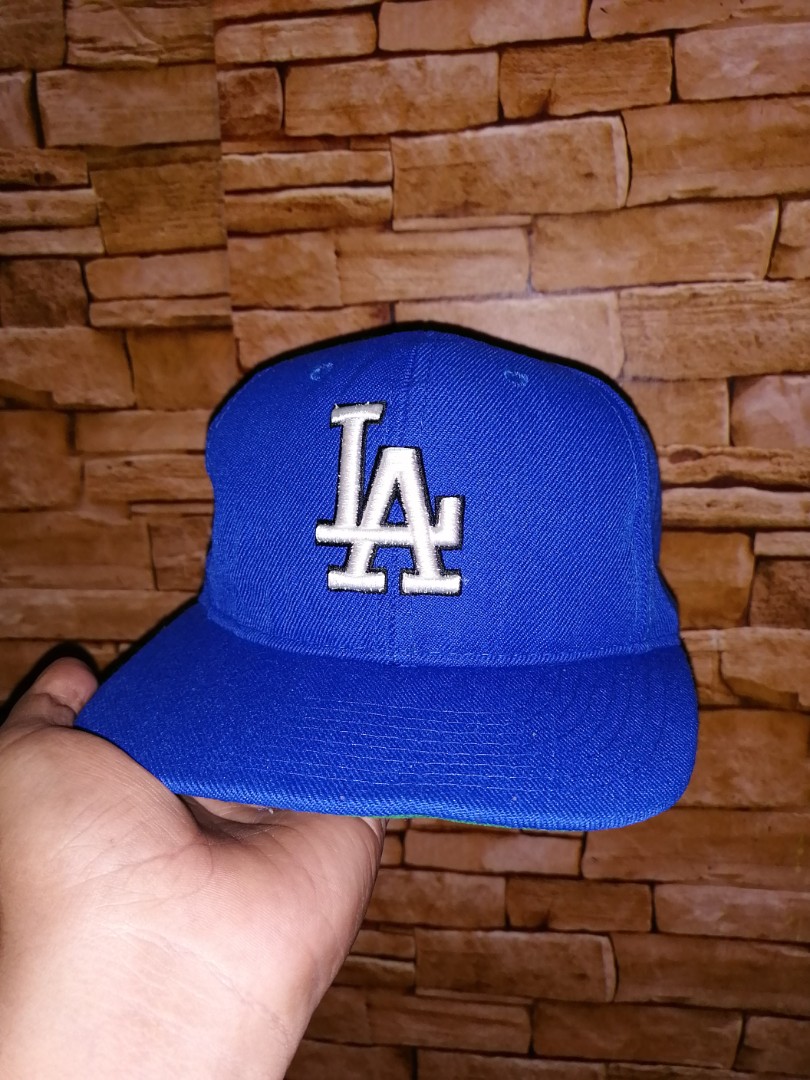 La cap price on sale