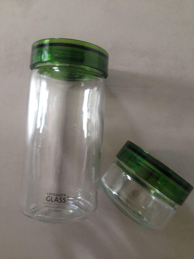 Lock & Lock Glass Storage Bundle (Category: Food Organization & Storage) located in Makati City. Submitted by janille (Listing ID 1082473957, Image 2). Description: Almost Brand New - in mint and good condition Size : 6x5" height Big Jar , 2" height small jar I can do meetups at the following areas: Makati- Glorietta/Greenbelt - weekdays preferably 7pm onwards or any time on weekends.