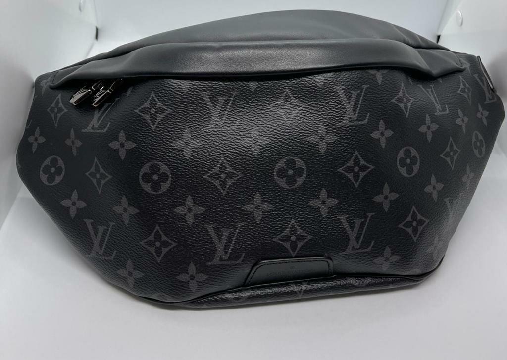 Louis Vuitton Discovery Bumbag - For Sale in Kelowna - Castanet Classifieds