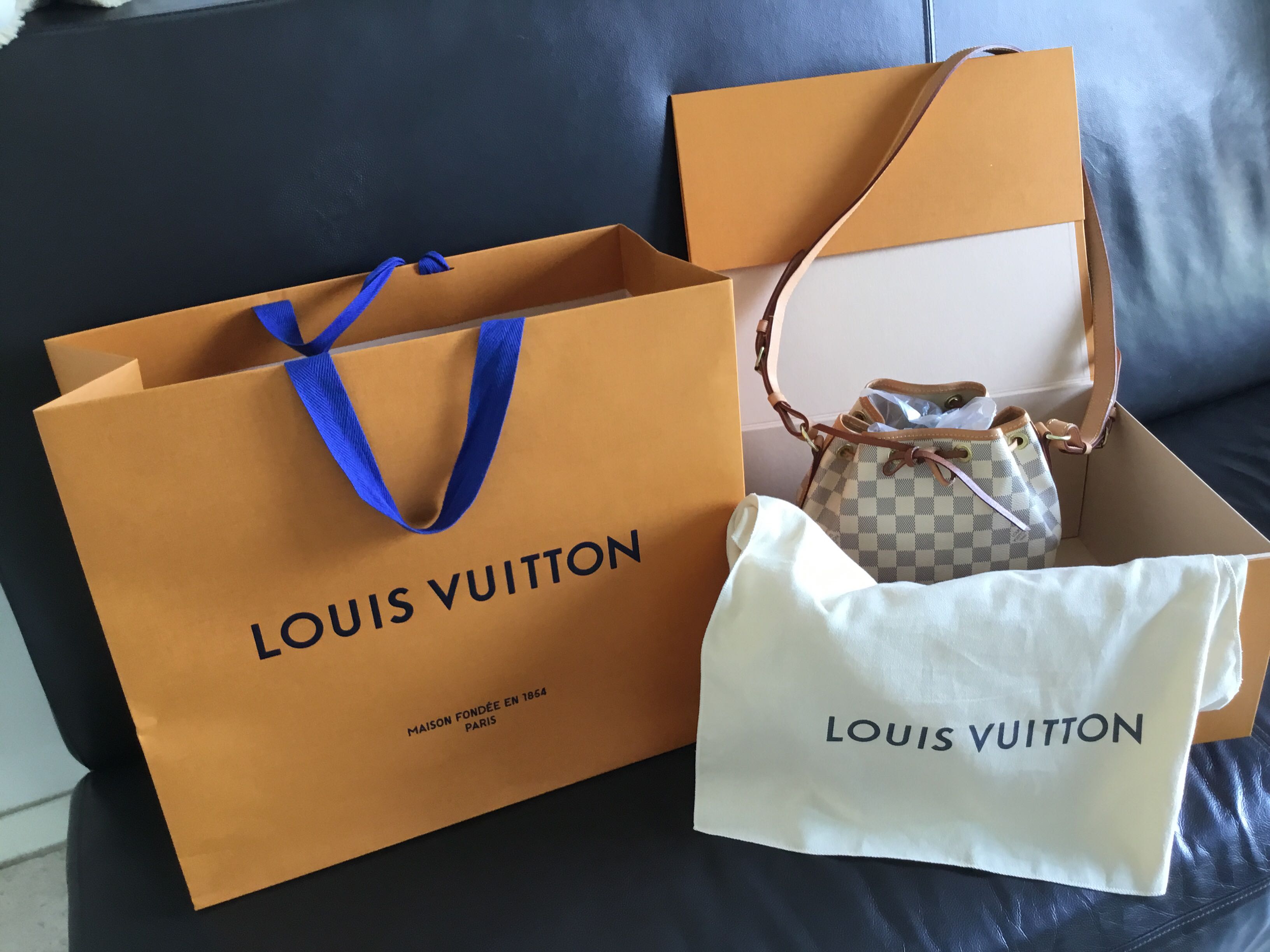 Louis Vuitton Noé BB in Damier Azur to match my 6 Keyholder!  Louis vuitton  noe bb, Louis vuitton handbags, Purses and handbags