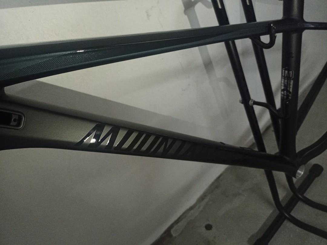 Mountain peak everest 2 frame sales