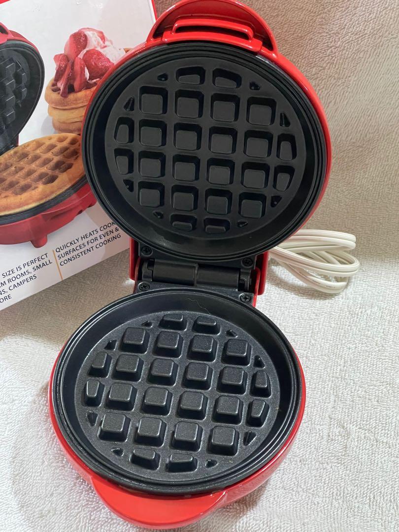 Nostalgia MyMini Waffle Maker 110VOLTS (Category: Other Kitchen Appliances) located in Quezon City. Submitted by bigmommashoppe (Listing ID 1082523310, Image 3). Description: From US 110volts Needs 700watts stepdown transformer Or Needs 1500 watts automatic voltage regulator Ok Please see pictures for details *Torn box 📦 .