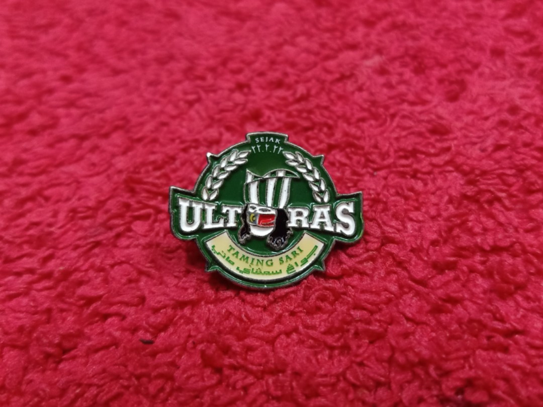 Pin Badge Ultras Taming Sari Melaka Fc Sports Other On Carousell