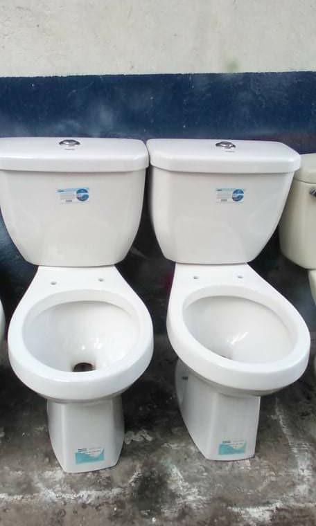 POZZI Second Hand Toilet Bowl, Furniture & Home Living, Bathroom ...