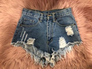 (Category: ) located in . Submitted by shopperrbuzz (Listing ID 1082547141, Image 1). Description: .