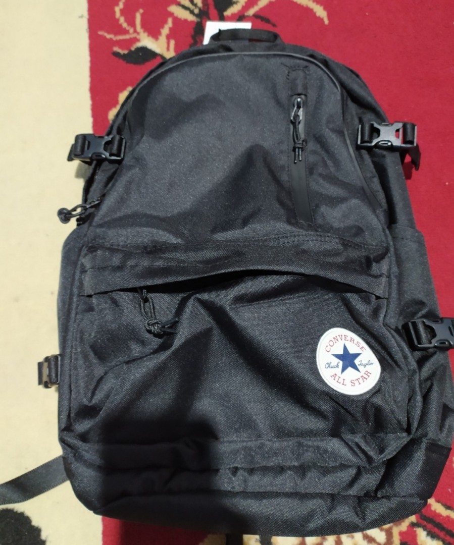 Harga hotsell tas converse