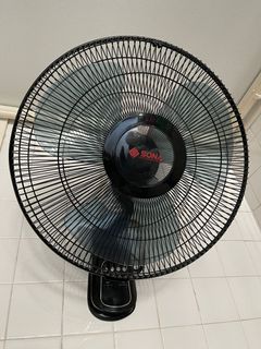 (Category: ) located in . Submitted by sw819 (Listing ID 1082483067, Image 1). Description: .