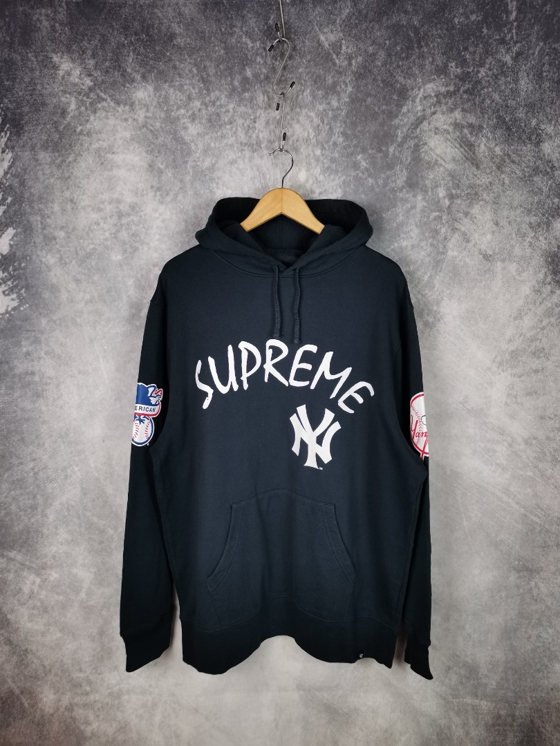 Supreme x MLB Yankees Hoodie, Men's Fashion, Coats, Jackets and Outerwear  on Carousell