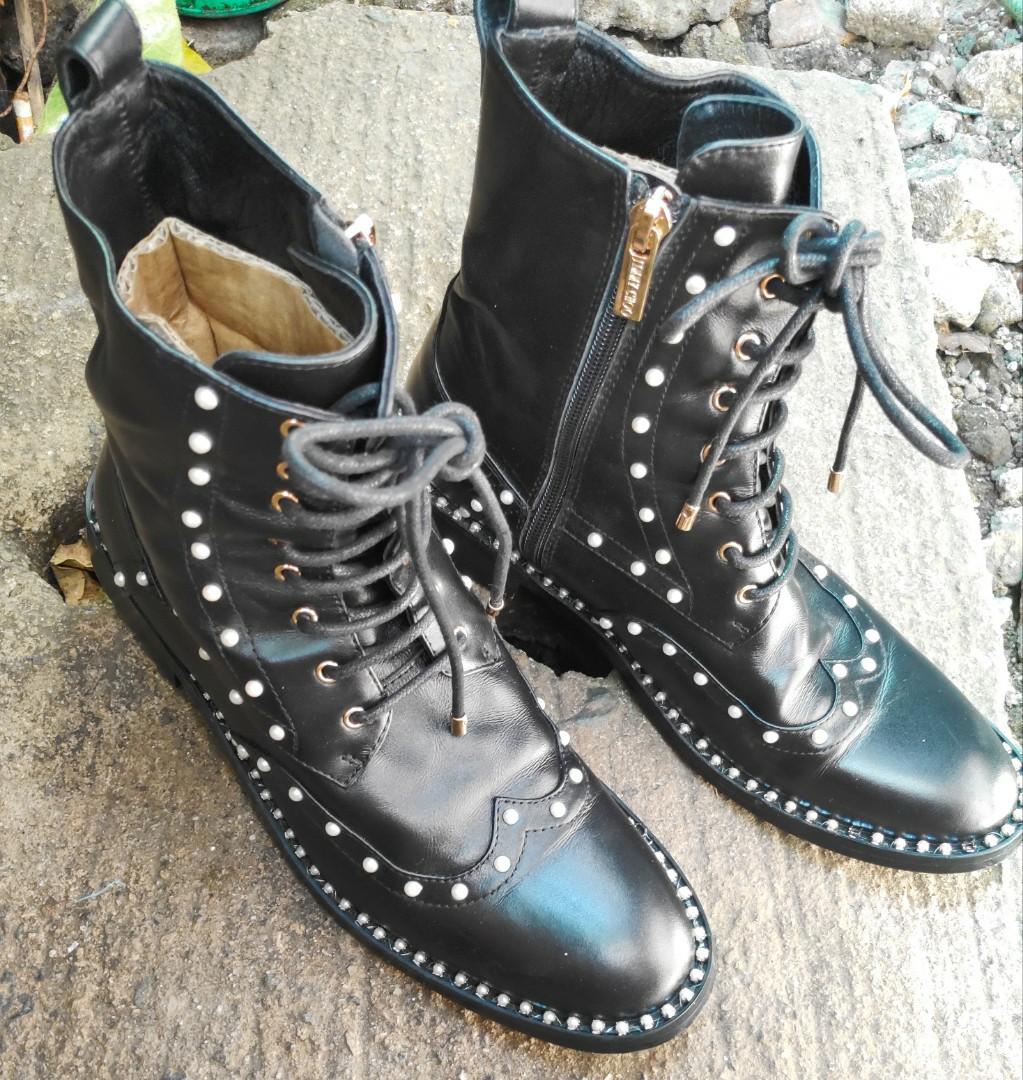 Jimmy choo hannah boot hotsell