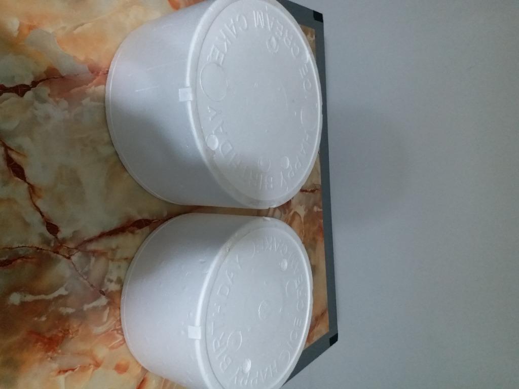 2 Cake Boxes (Category: Fresh Produce) located in Kuala Lumpur. Submitted by waterfall2421 (Listing ID 1079132213, Image 1). Description: 2 Polystyrene Cake Boxes 1 For RM4 Less from RM30 *Selling At Rock Bottom Price Because All Must Go (BUKAN CARI UNTUNG) *Cepat Beli *Ambil barang sendiri, tak perlu keluar duit ekstra untuk bayar berat parcel, packaging bubbles, kotak, pembalut.