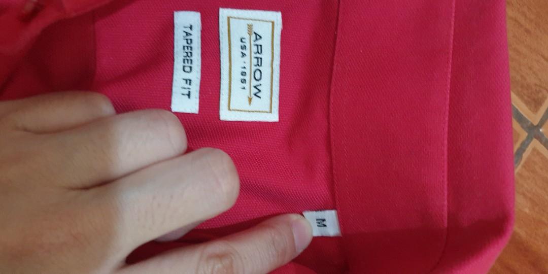 ARROW long sleeve polo (Category: Formal Shirts) located in Manila. Submitted by cheezykz (Listing ID 1078976810, Image 2). Description: ARROW long sleeve polo used once size medium.