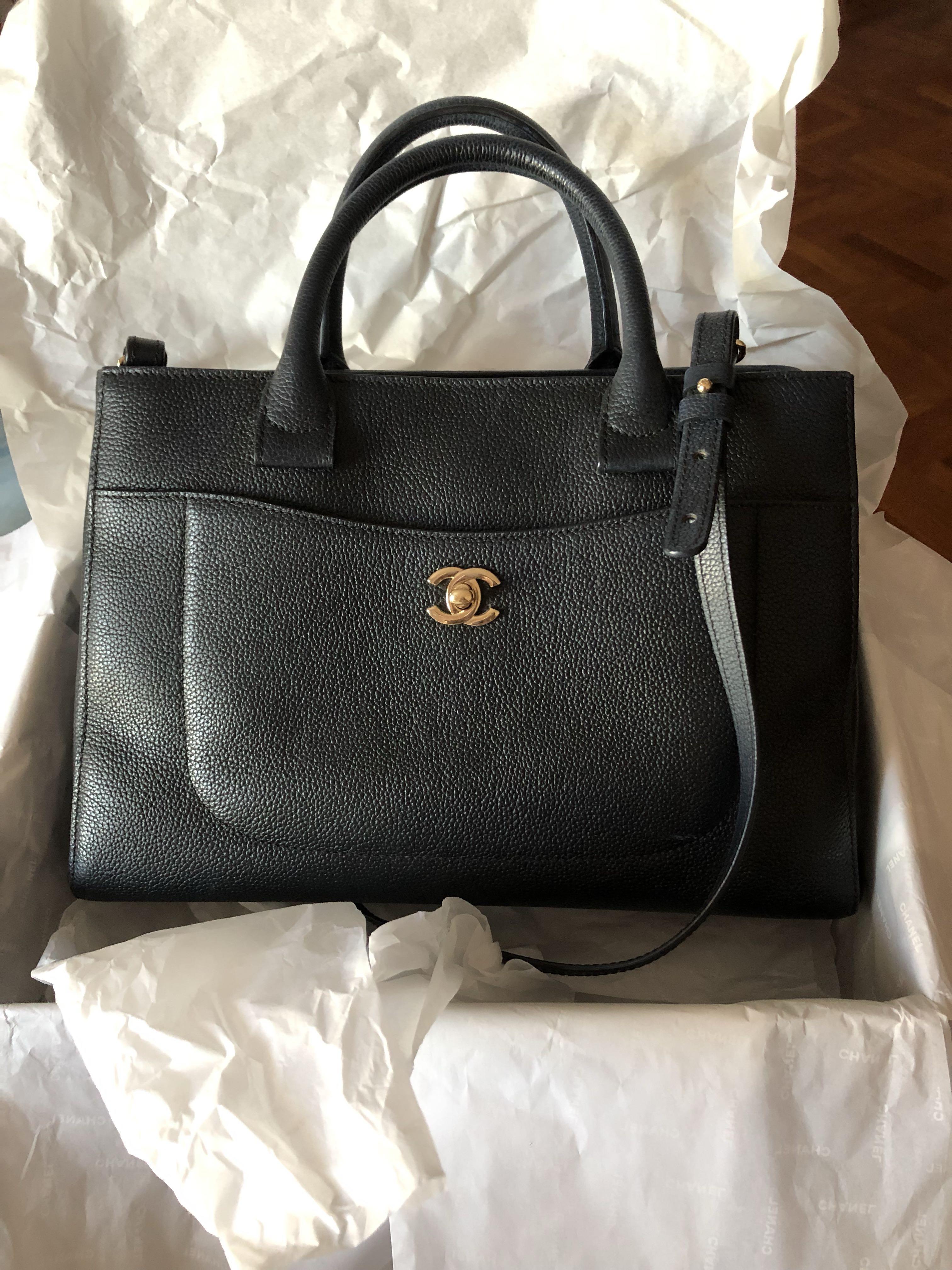 Bag Review: What Fits in a Chanel Medallion Bag - Lollipuff
