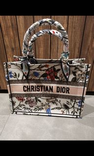 (Category: ) located in . Submitted by sze____ (Listing ID 1029736512, Image 1). Description: .