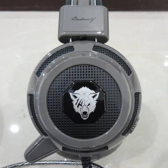 badwolf v8 headset
