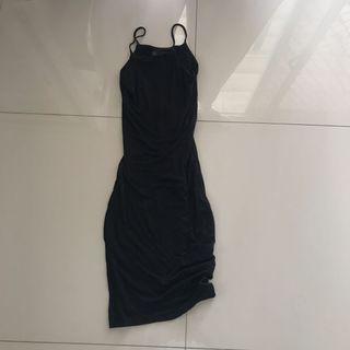 Black bodycon dress