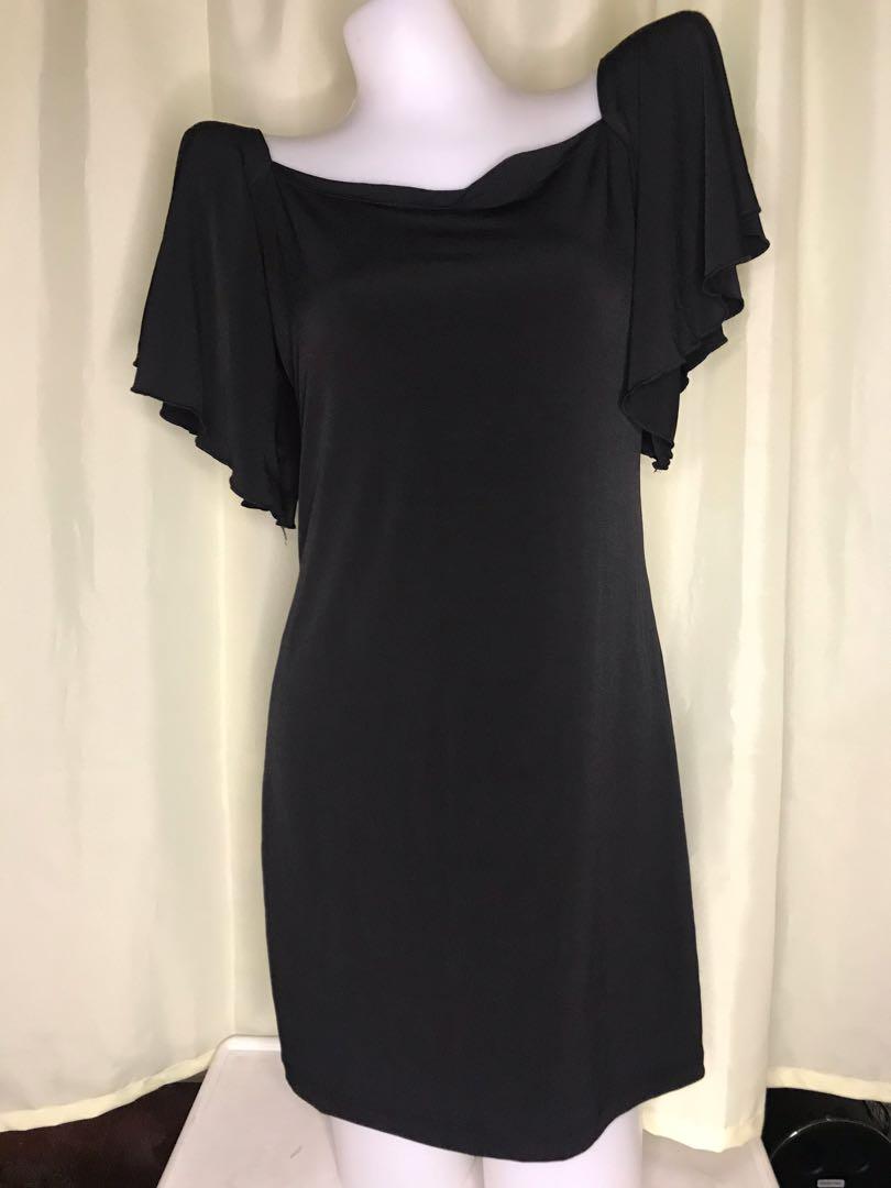 Plain black simply elegant dress, Women's Fashion, Dresses & Sets ...
