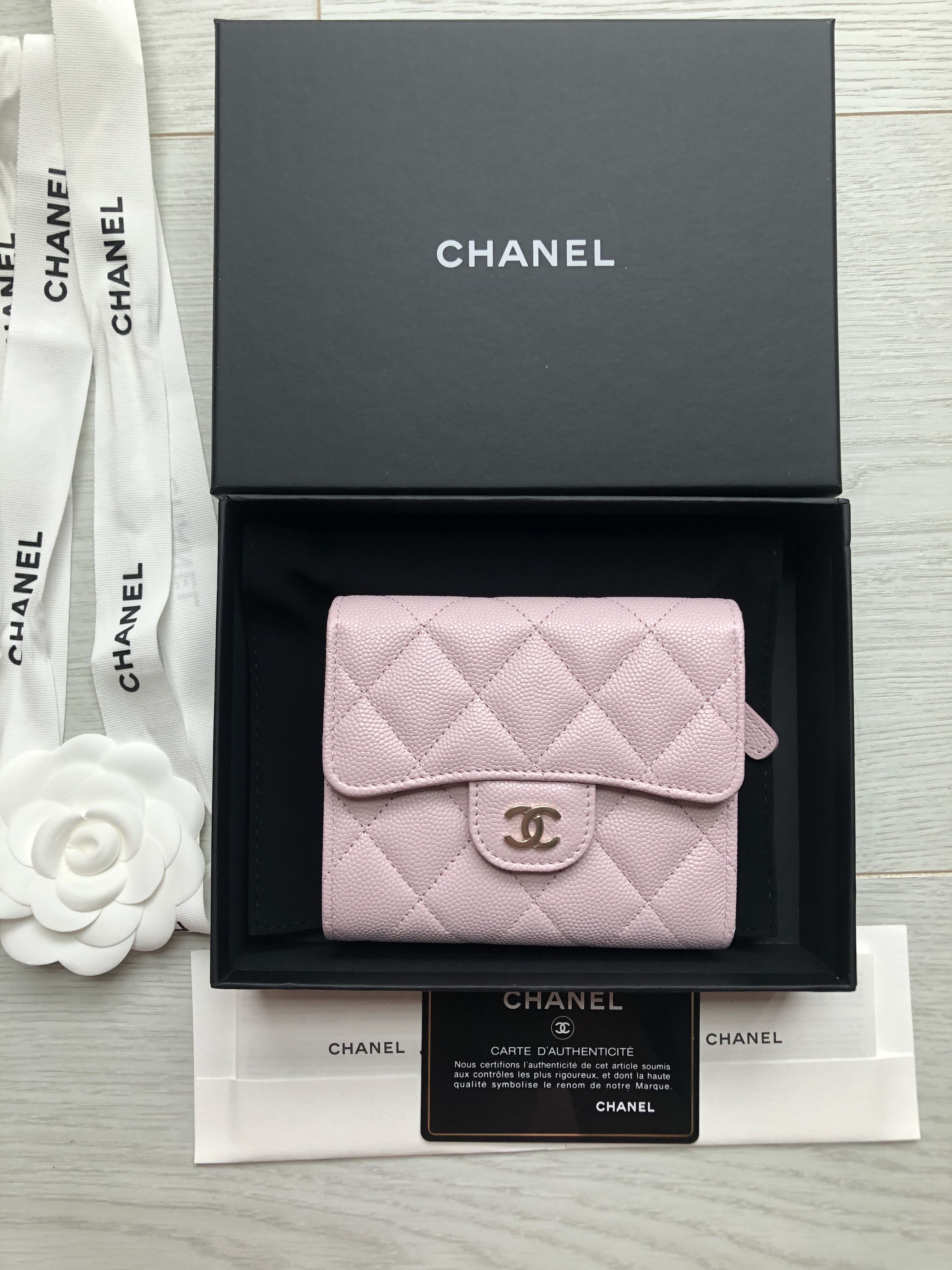 Chanel Flap Card Holder 21S Light Pink Quilted Caviar with light