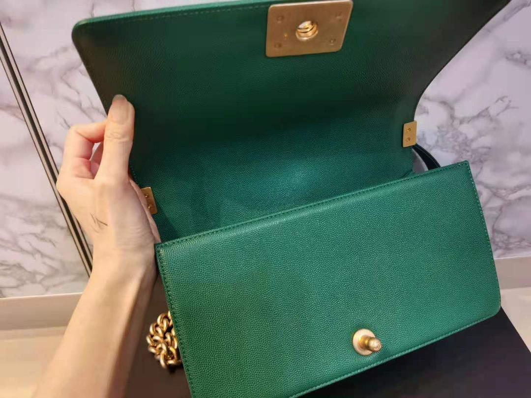 Chanel 18s Emerald green classic flap
