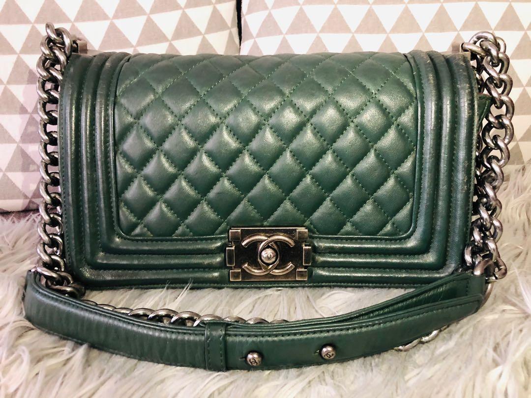 18S Chanel Iridescent Pearly Emerald Green Caviar Medium Classic Doubl   Boutique Patina