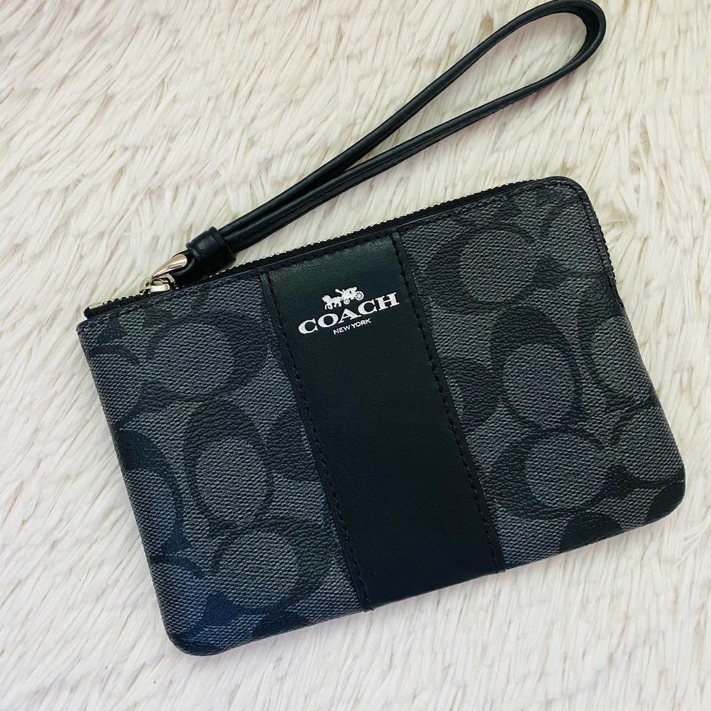 small wristlet wallet