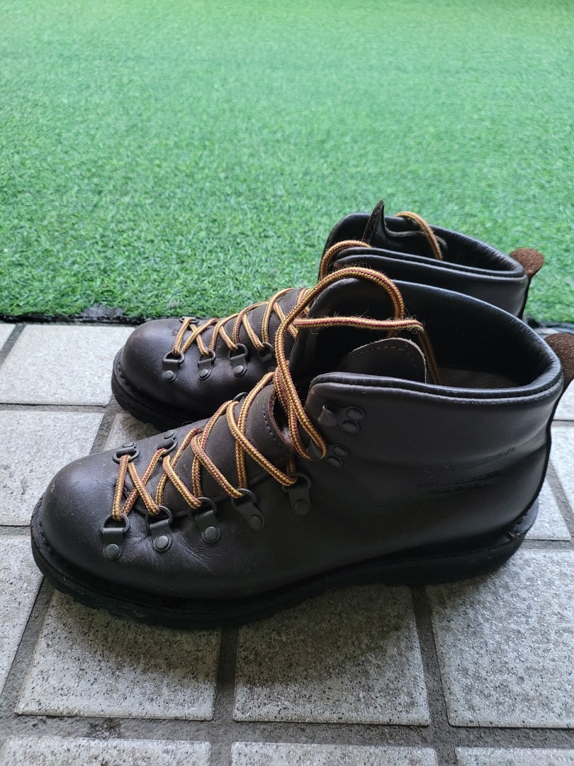 Danner Mountain Light Ii Us8 男裝 男裝鞋 Carousell Danner Mountain Light Ii Us8 男裝 男裝鞋 Carousell