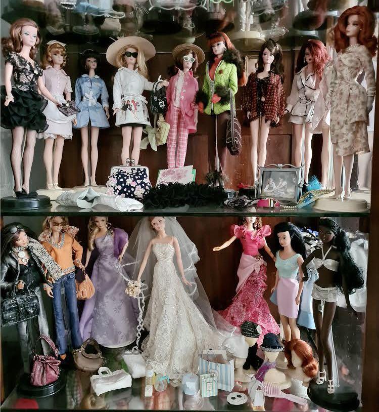 FLASH SALE Vintage Barbie Collection Hobbies Toys Memorabilia Collectibles Vintage Collectibles on Carousell