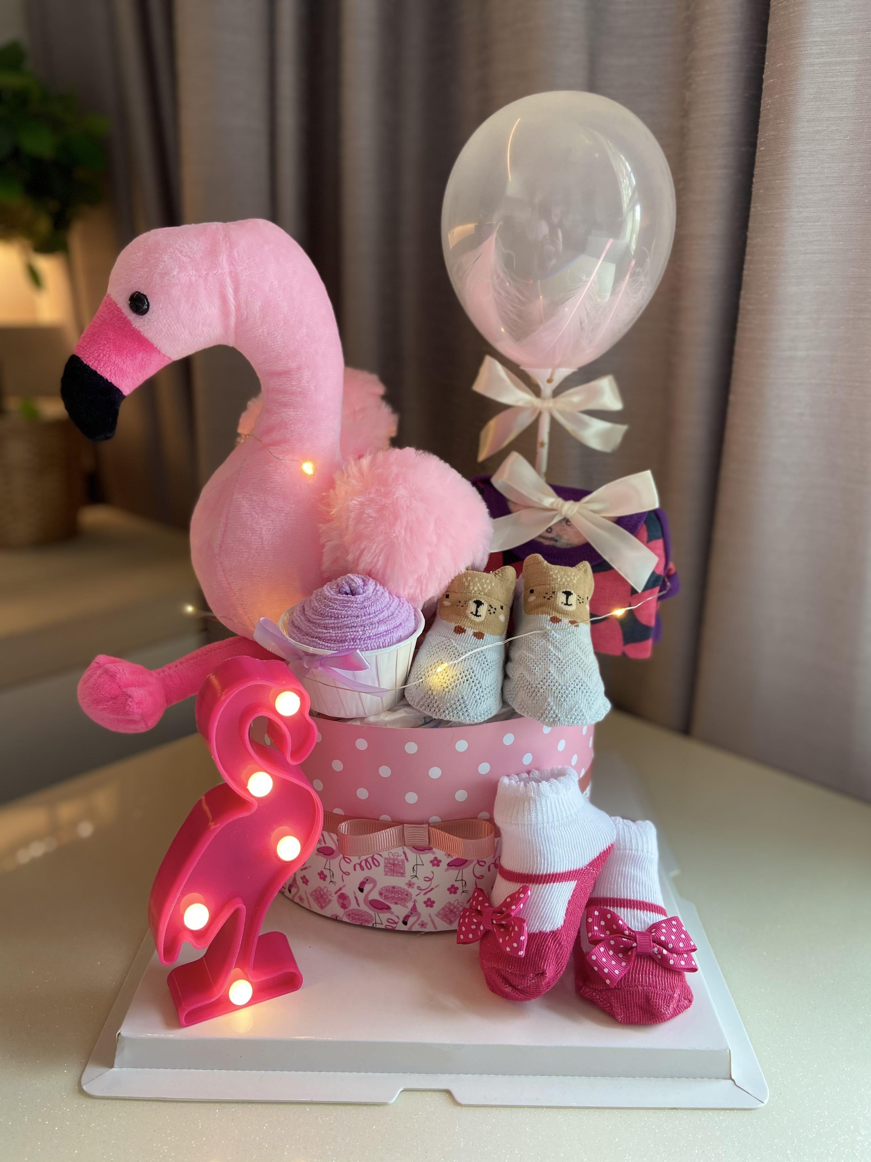 Flamingo diaper top cake