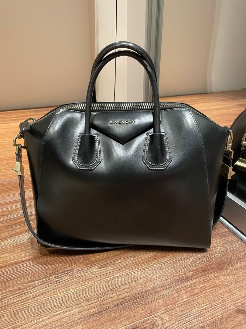 Givenchy Antigona bag (large), Luxury, Bags & Wallets on Carousell
