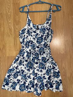 (Category: ) located in . Submitted by decluttering.tam (Listing ID 1079002500, Image 1). Description: .
