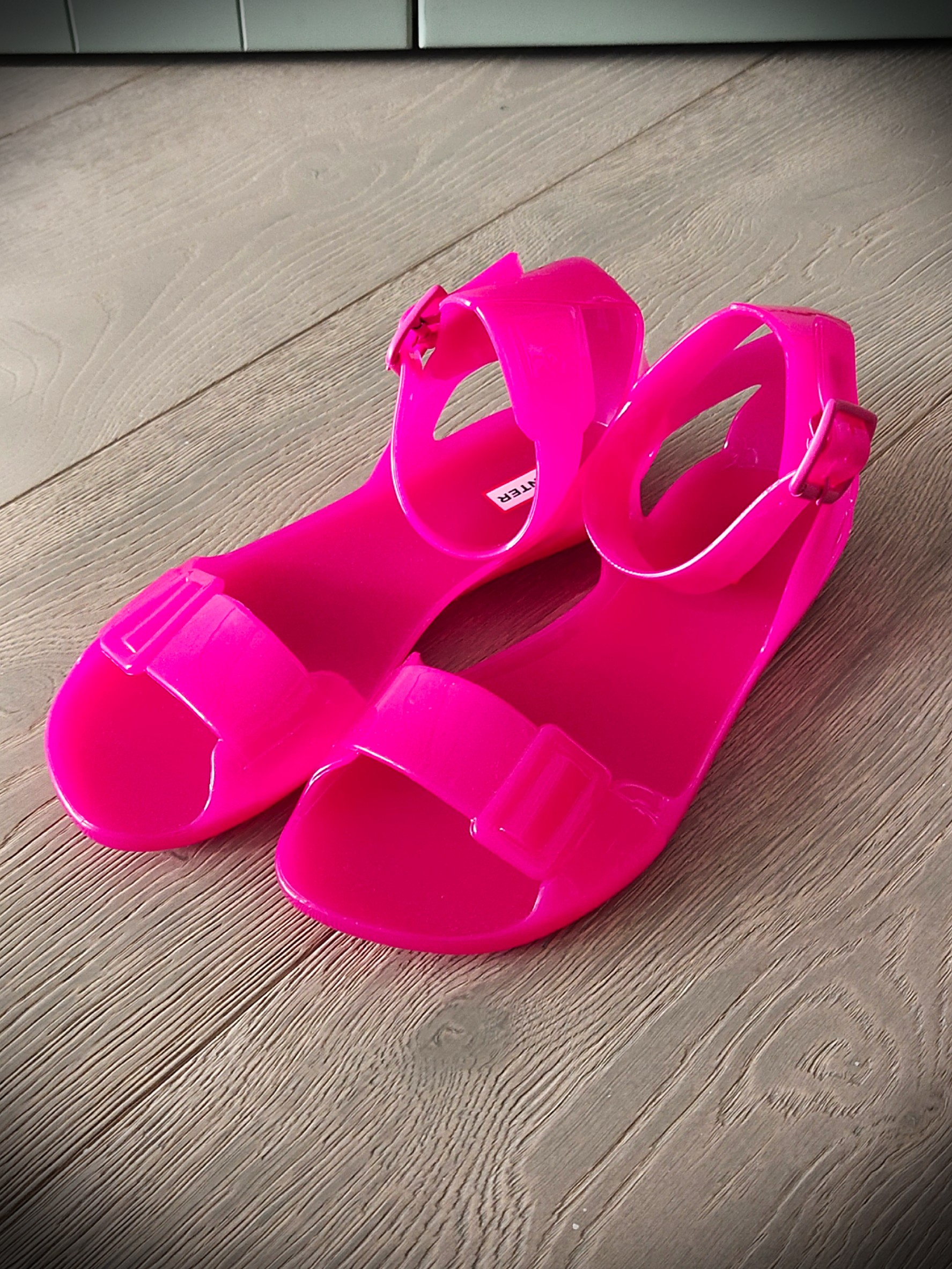 Hunter sale jelly sandals