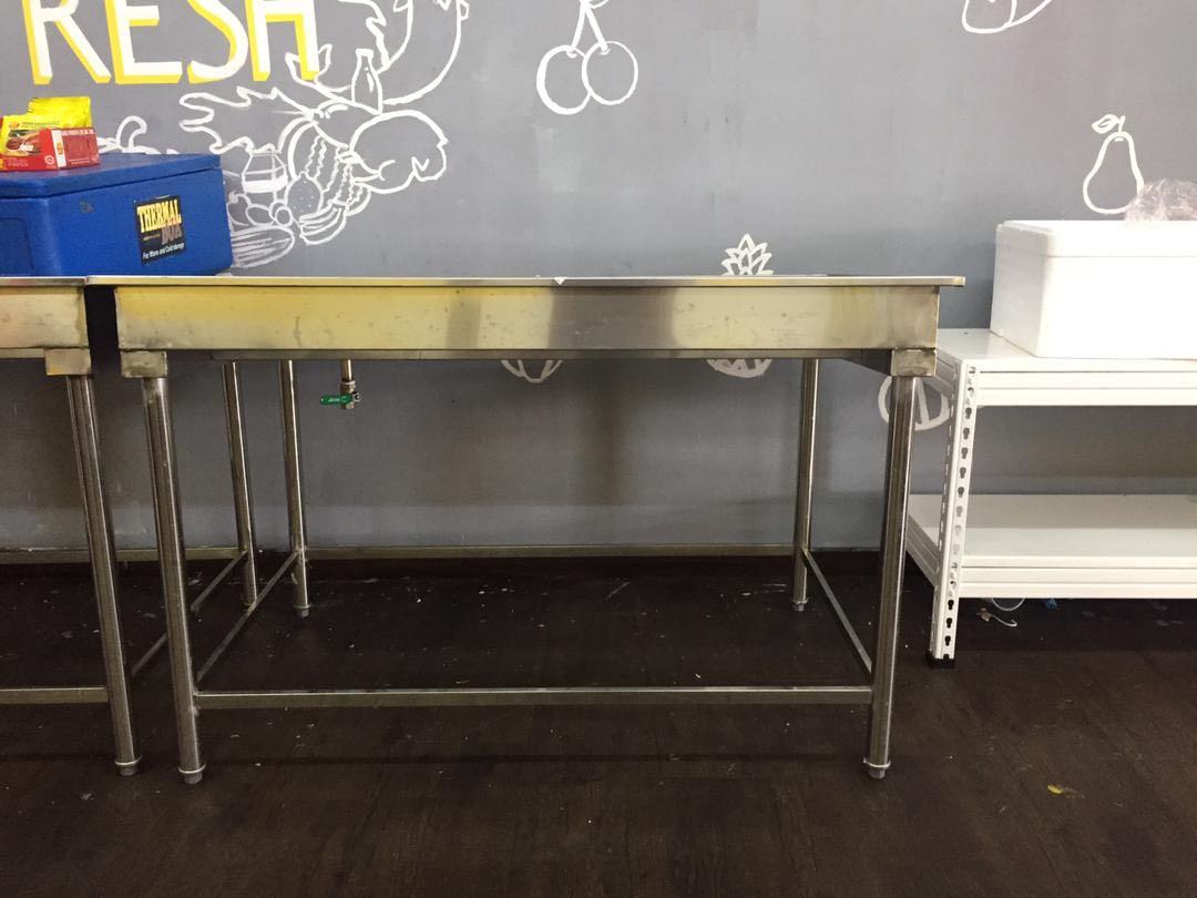 Meja kaunter & Rak Ikan, Furniture & Home Living, Furniture, Shelves