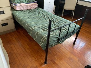(Category: ) located in . Submitted by differentbutsame (Listing ID 1078977311, Image 1). Description: .
