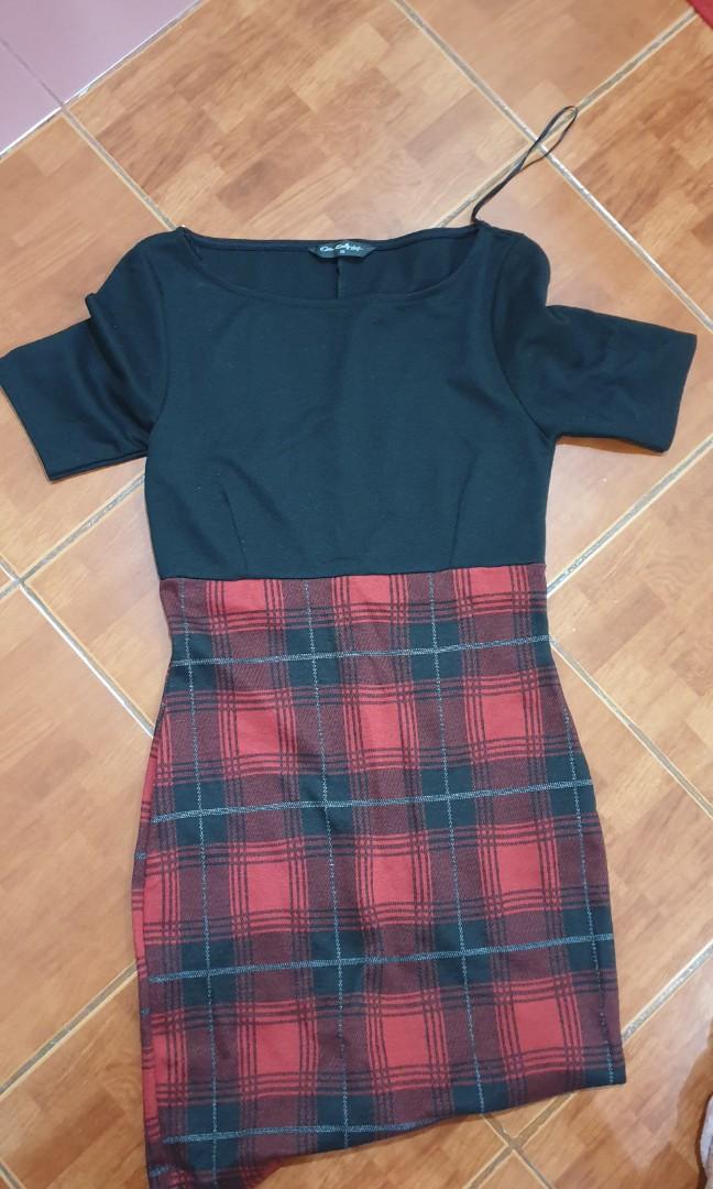 MISS SELFRDIGE Plaid dress (Category: Dresses) located in Manila. Submitted by cheezykz (Listing ID 1078974242, Image 1). Description: MISS SELFRDIGE Plaid dress euc size 10.