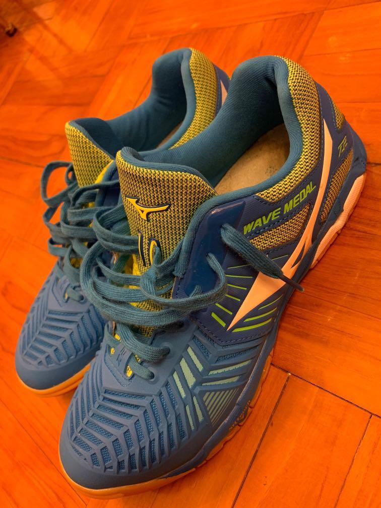 Mizuno medal z2 on sale