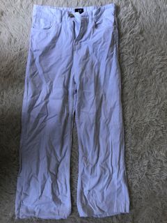 (Category: ) located in . Submitted by vyydee (Listing ID 1078999402, Image 1). Description: .