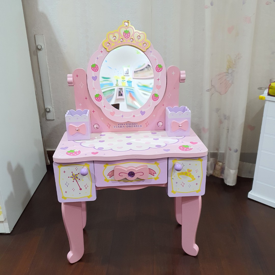 Princess Wooden dressing table, Babies & Kids, Toys & Walkers on Carousell
