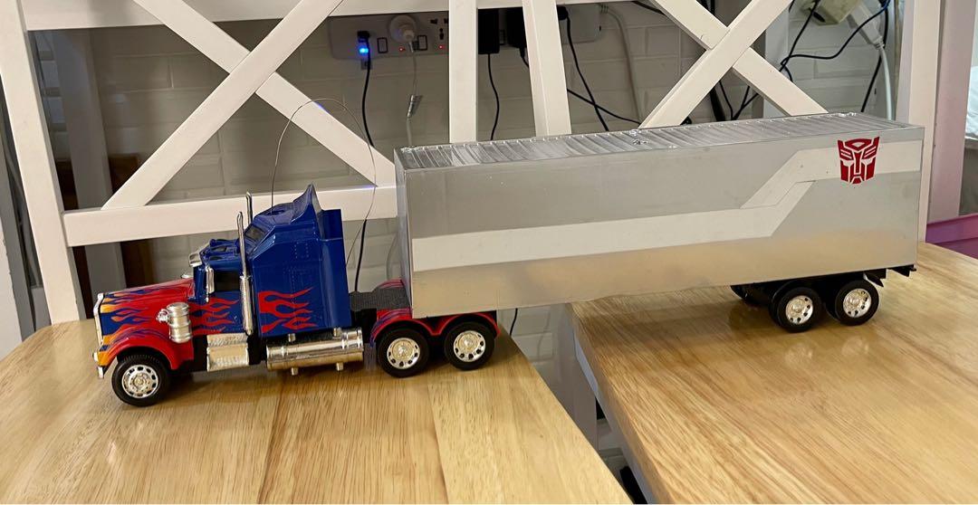 Remote control OPTIMUS PRIME TRAILER TRUCK, Hobbies & Toys, Toys & Games on Carousell