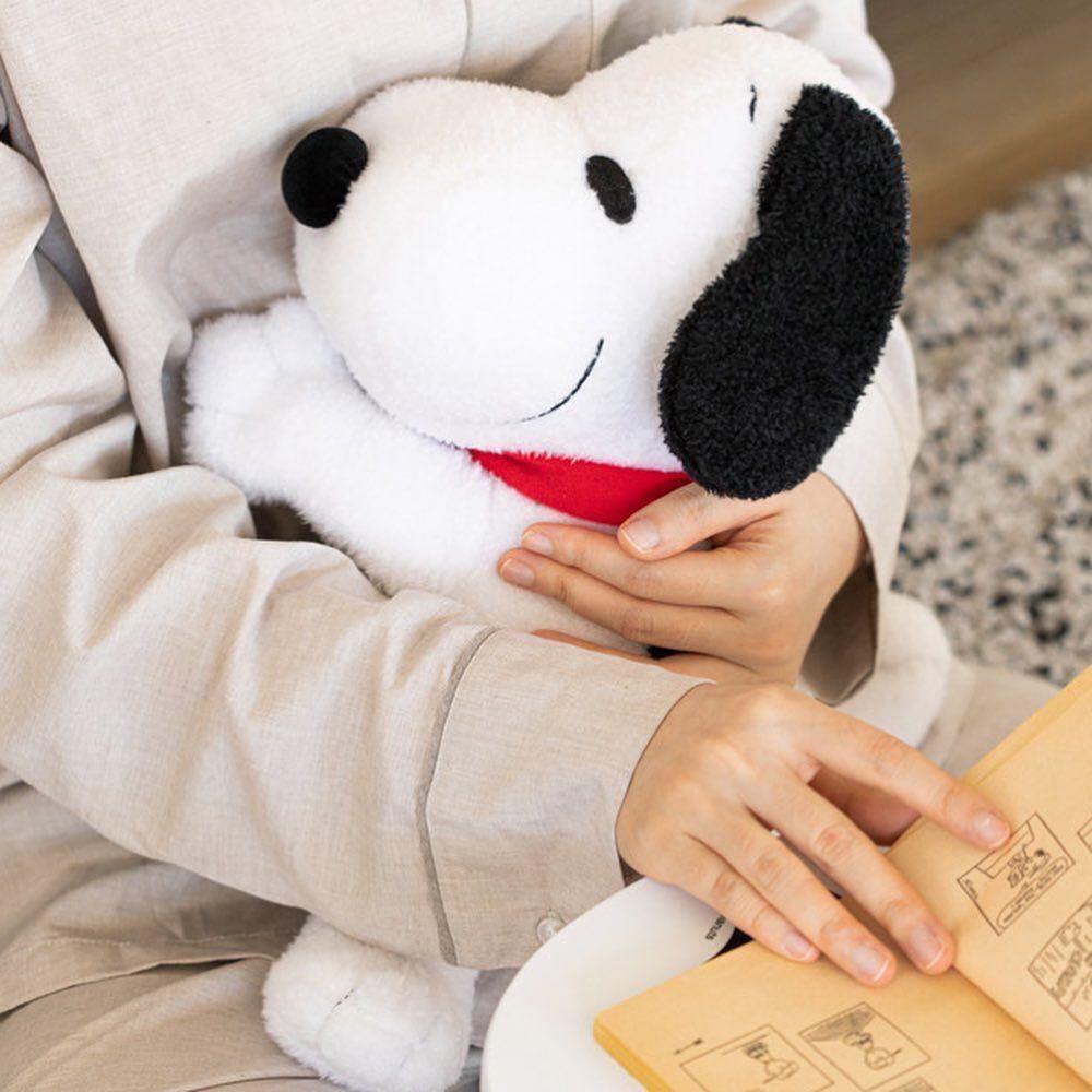 韓國peanuts 正版授權snoopy 史路比毛公仔 攬枕抱枕cushion 史努比史諾比公仔暖放鬆relax 韓國直送韓國連線韓國代購香港代購 玩具 遊戲類 毛公仔