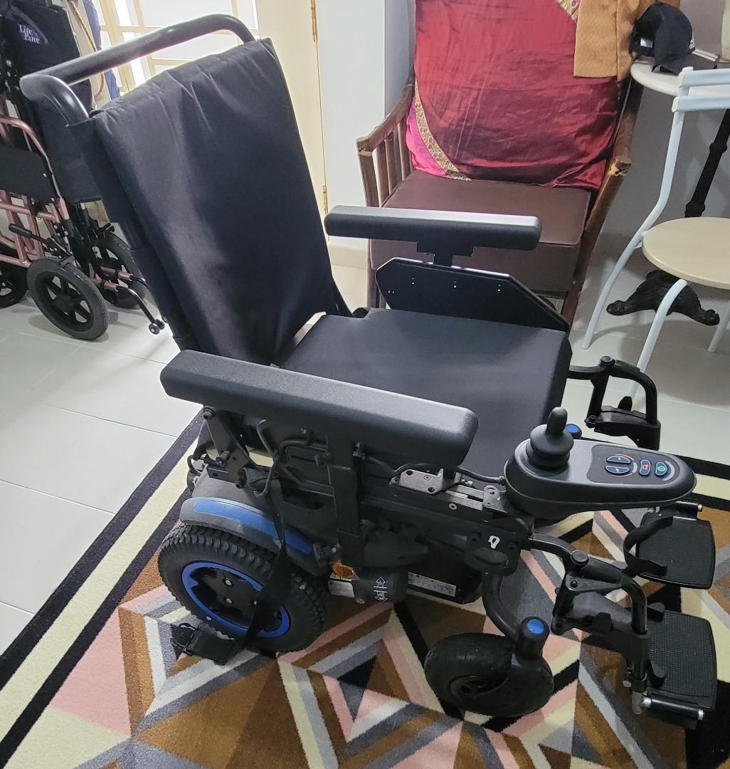 Sunrise Medical Quickie Powered Wheelchair Q200R, Health & Nutrition