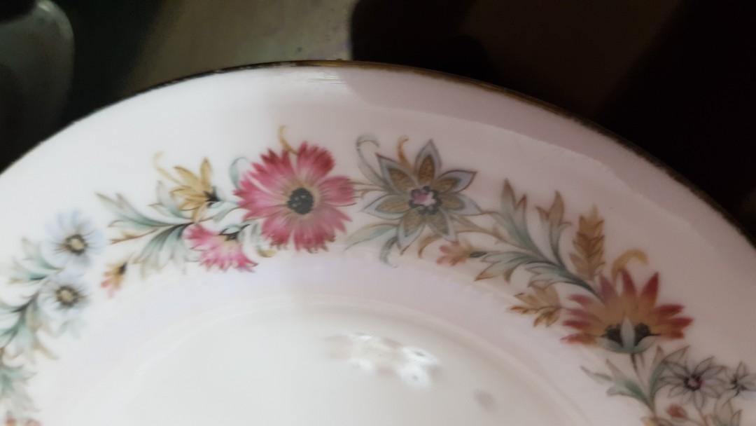 Two pcs Paragon (Belinda) cake plates (Category: Dinnerware & Cutlery) located in Los Banos. Submitted by fab_minimalist (Listing ID 1079111668, Image 3). Description: Price is per piece Good condition for a vintage Significant gold loss.
