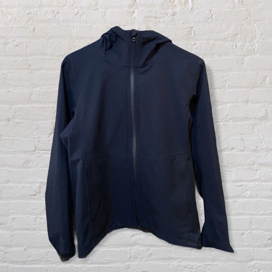 uniqlo waterproof jacket ph