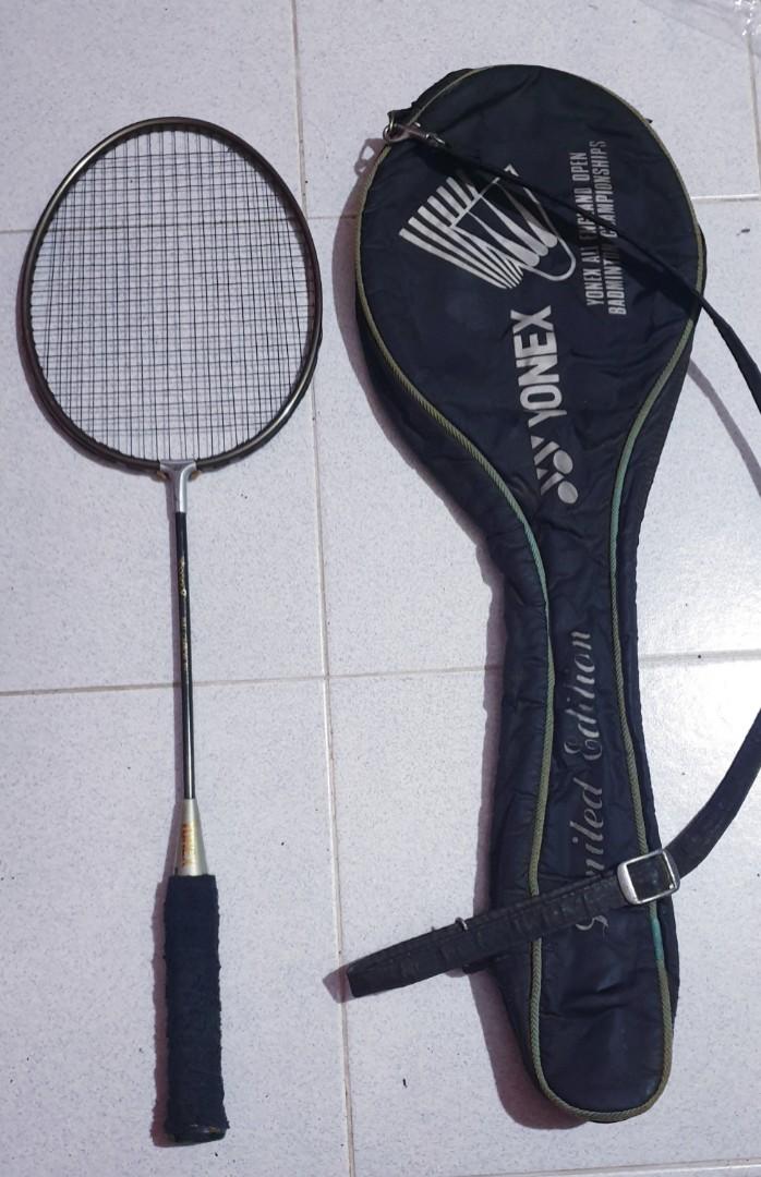 Carbonex Racket Vs. Golden Badminton racket Yonex Carbonex 9 (Legendary) since 1980s, Sports ...