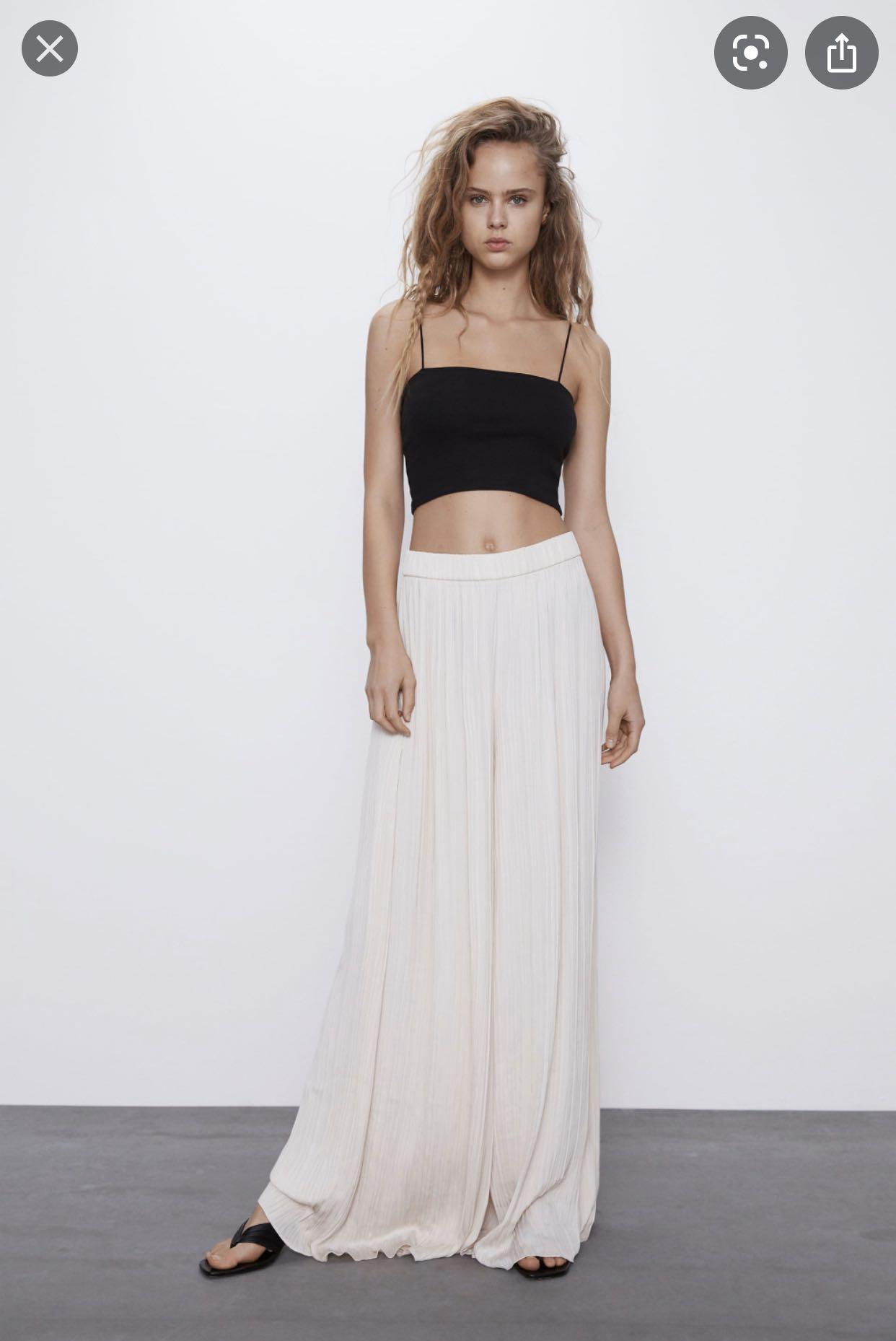 Zara Pleated Cropped Trousers pants, Women's Fashion, Bottoms, Other  Bottoms on Carousell