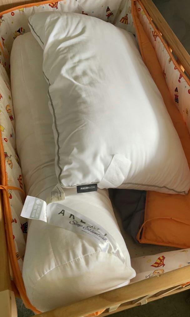 Akemi bolster sales