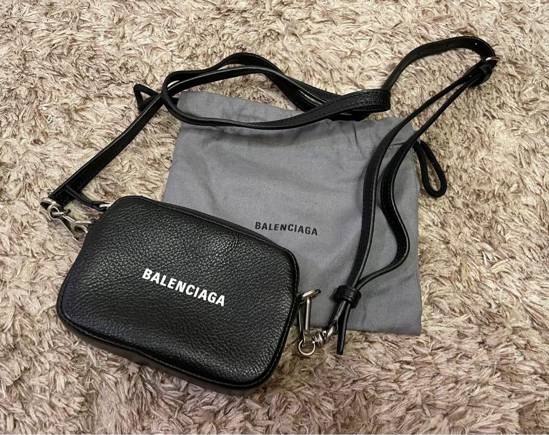 AUTHENTIC BALENCIAGA CASH MINI POUCH Luxury Bags  Wallets on Carousell