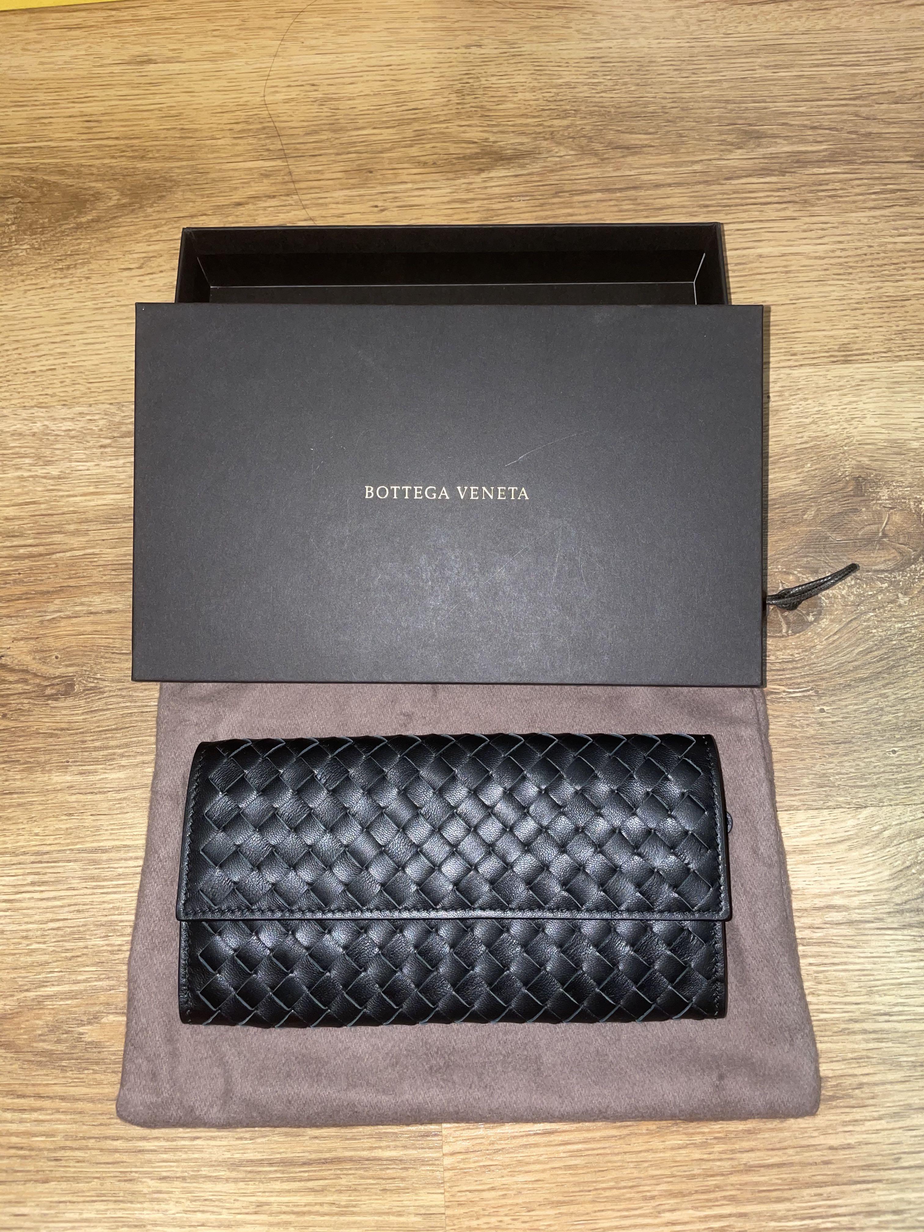 Continental wallet in sales intrecciato nappa