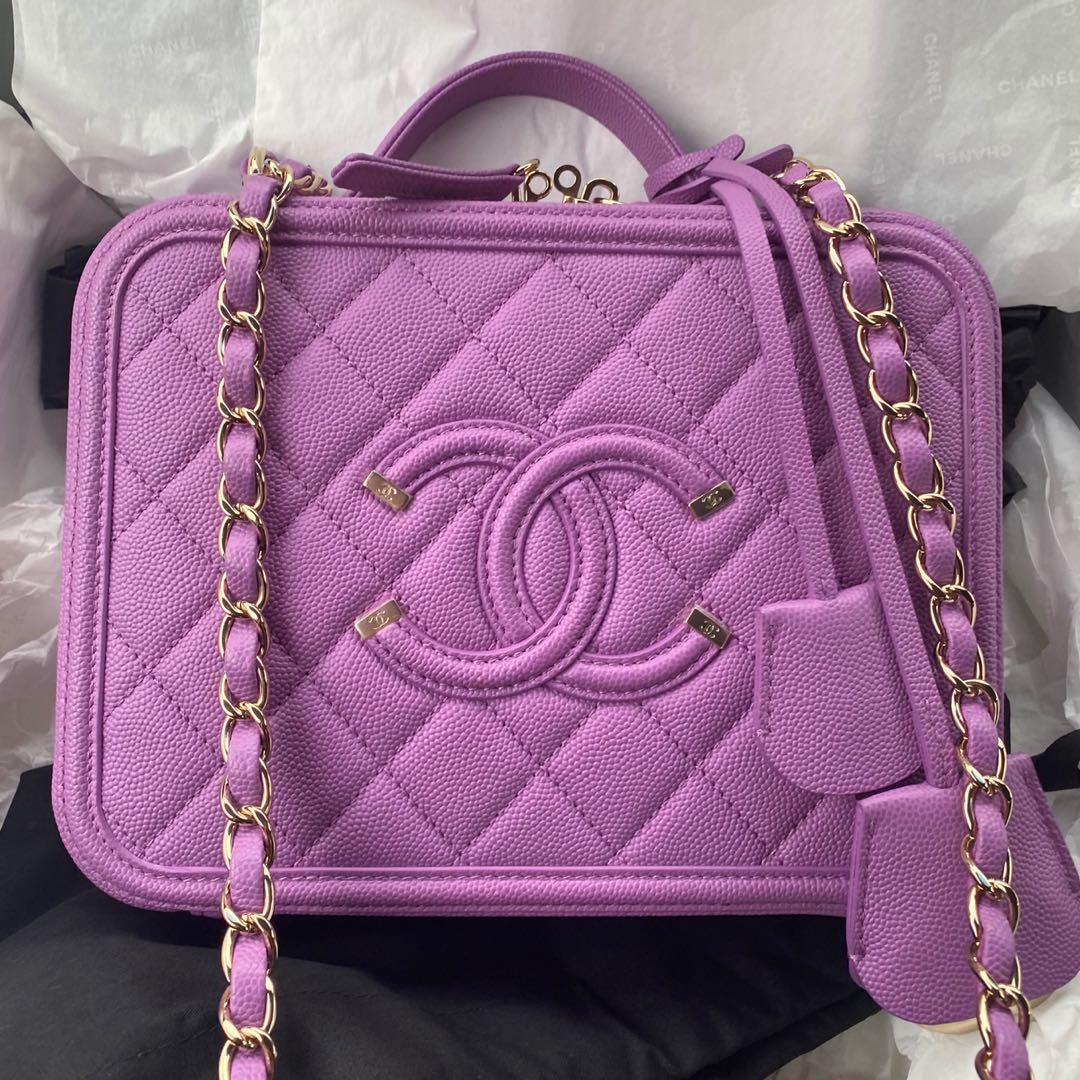 Chanel Zipped Card Holder 20S (Purple), Luxury, Bags & Wallets on Carousell